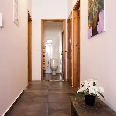 Naluna Boutique - Penthouse Apartmán
